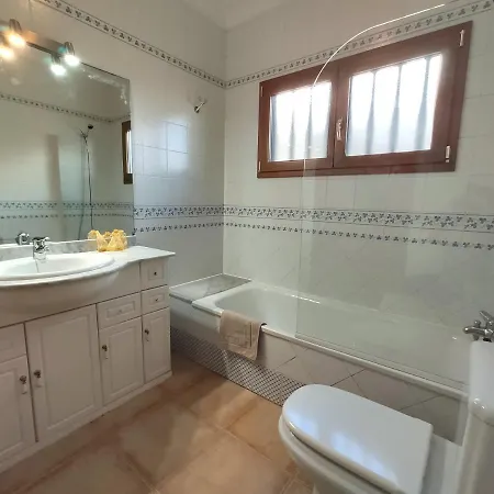 Villa 22 *
