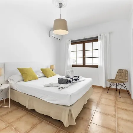 Villa 22 *