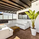 22 Villa Tias