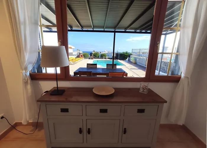 Villa 22 *